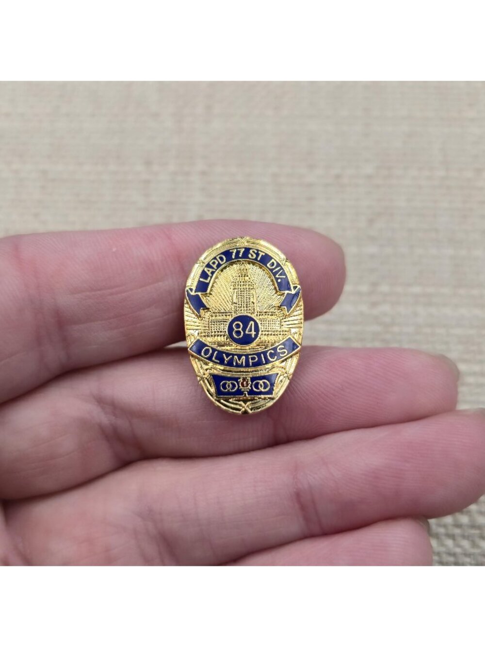 Vintage 1984 Los Angeles Olympics LAPD 77th Street Division Police Pin A7664